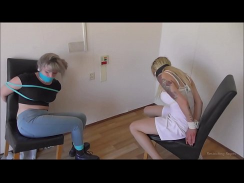 ❤️ E varur / e lidhur dhe e gojës / vajzë në ankth ❤️❌ Porno në pornografi sq.pornofilmtv.ru ❌️