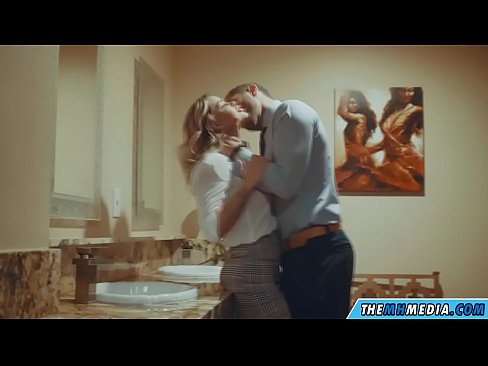 ❤️ Kur një bjonde me bukë ju josh në një banjë publike ❤️❌ Porno në pornografi sq.pornofilmtv.ru ❌️